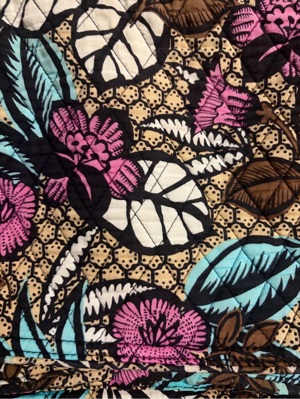 Vera Bradley - Quilted Floral Crossbody - Picture 3 of 8